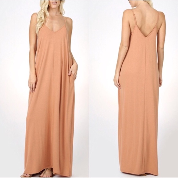 ➕P L U S | NEW! Pocket Maxi Dress - Blue - Picture 2 of 2